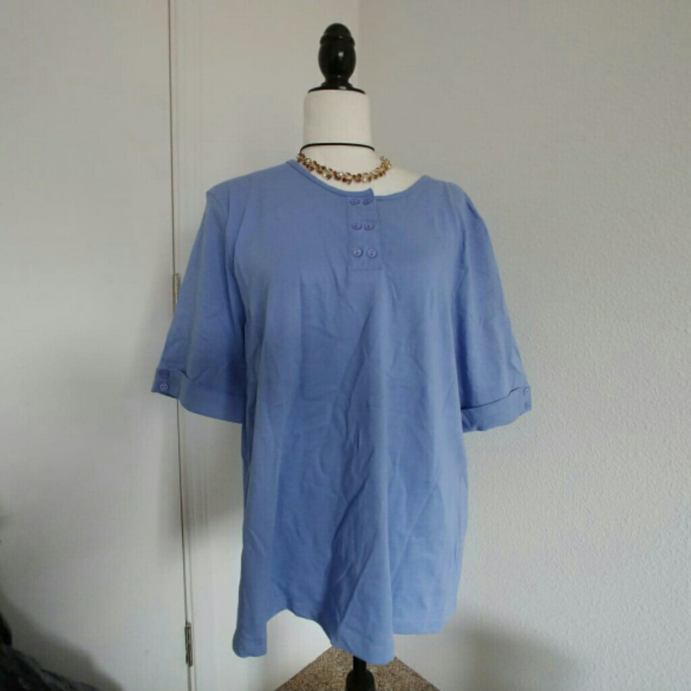 Periwinkle appleseeds top.